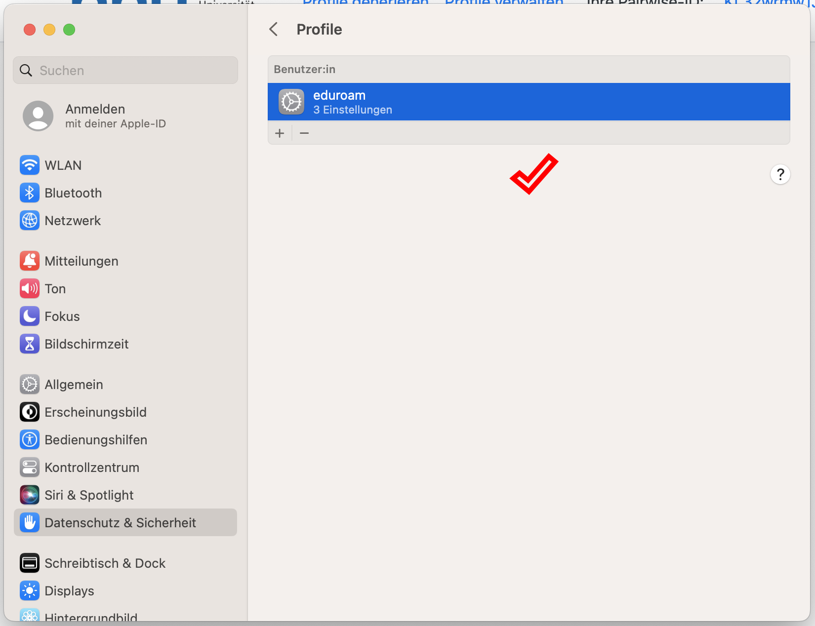 Bildschirmfoto. Systemeinstellungen Profile roter Haken unter eduroam-Profil